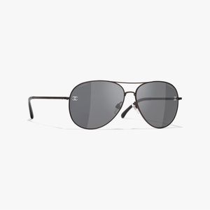 CHANEL Pilot black sunglasses -Titanium & Calfskin